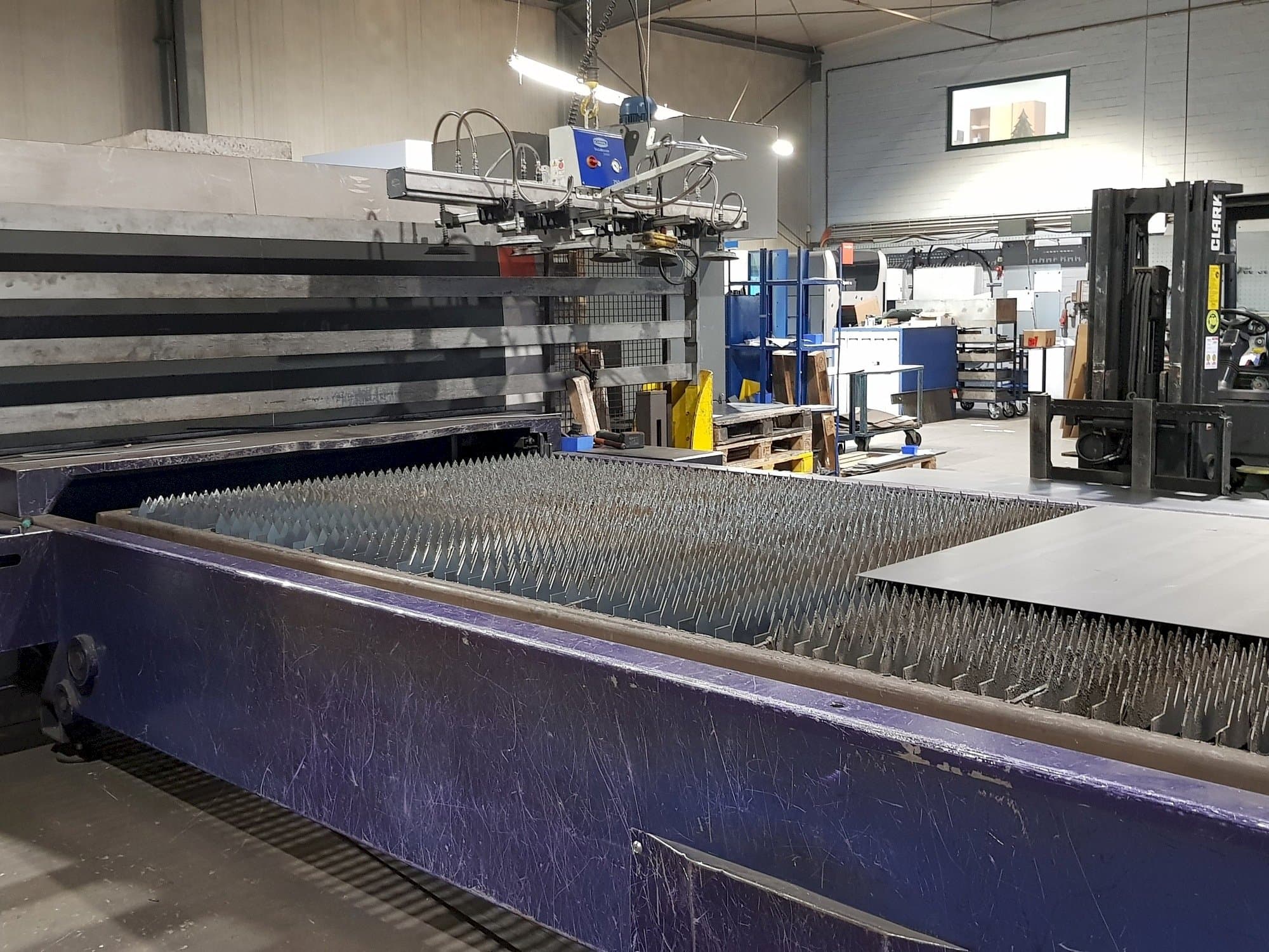 Masina Bystronic Fiber 4000x2000   eestvaade