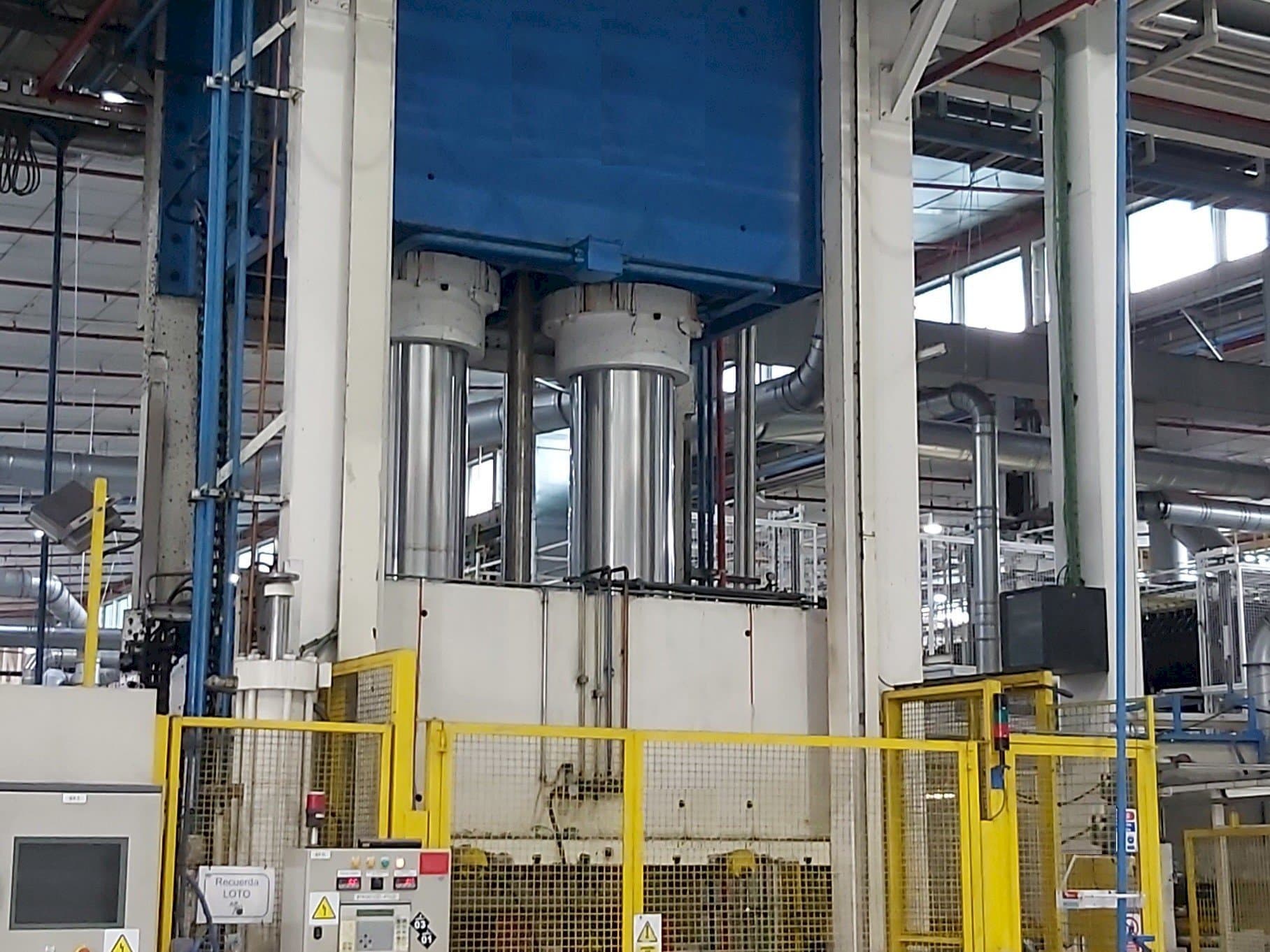 Masina Pinette 1500 Ton   eestvaade