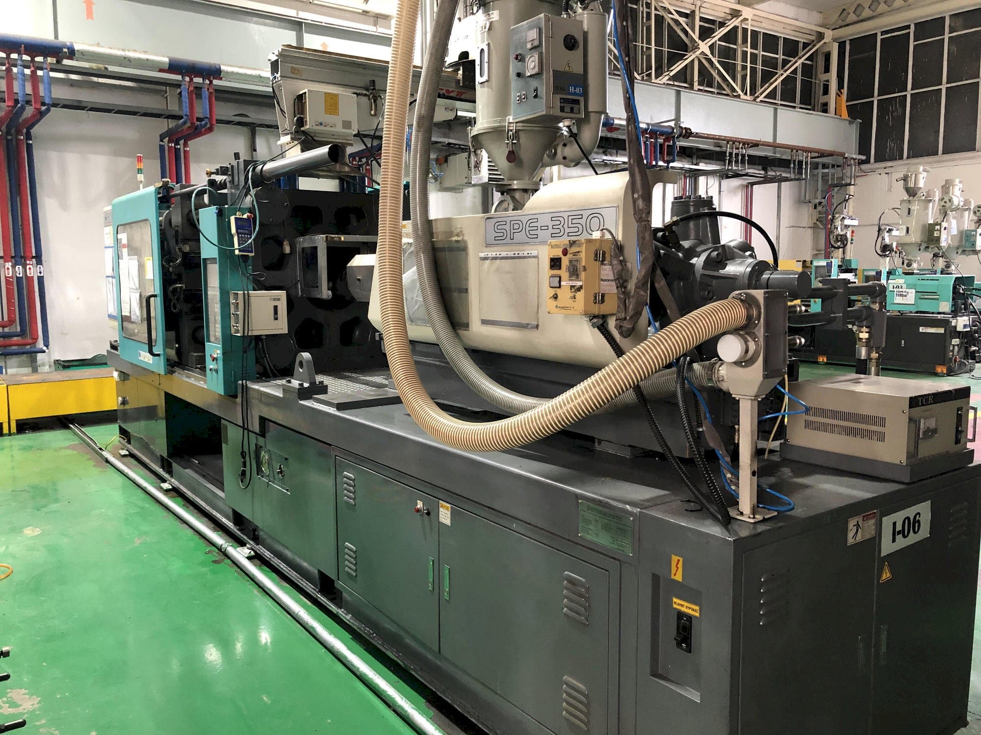 Masina Hyundai SPE-350   eestvaade