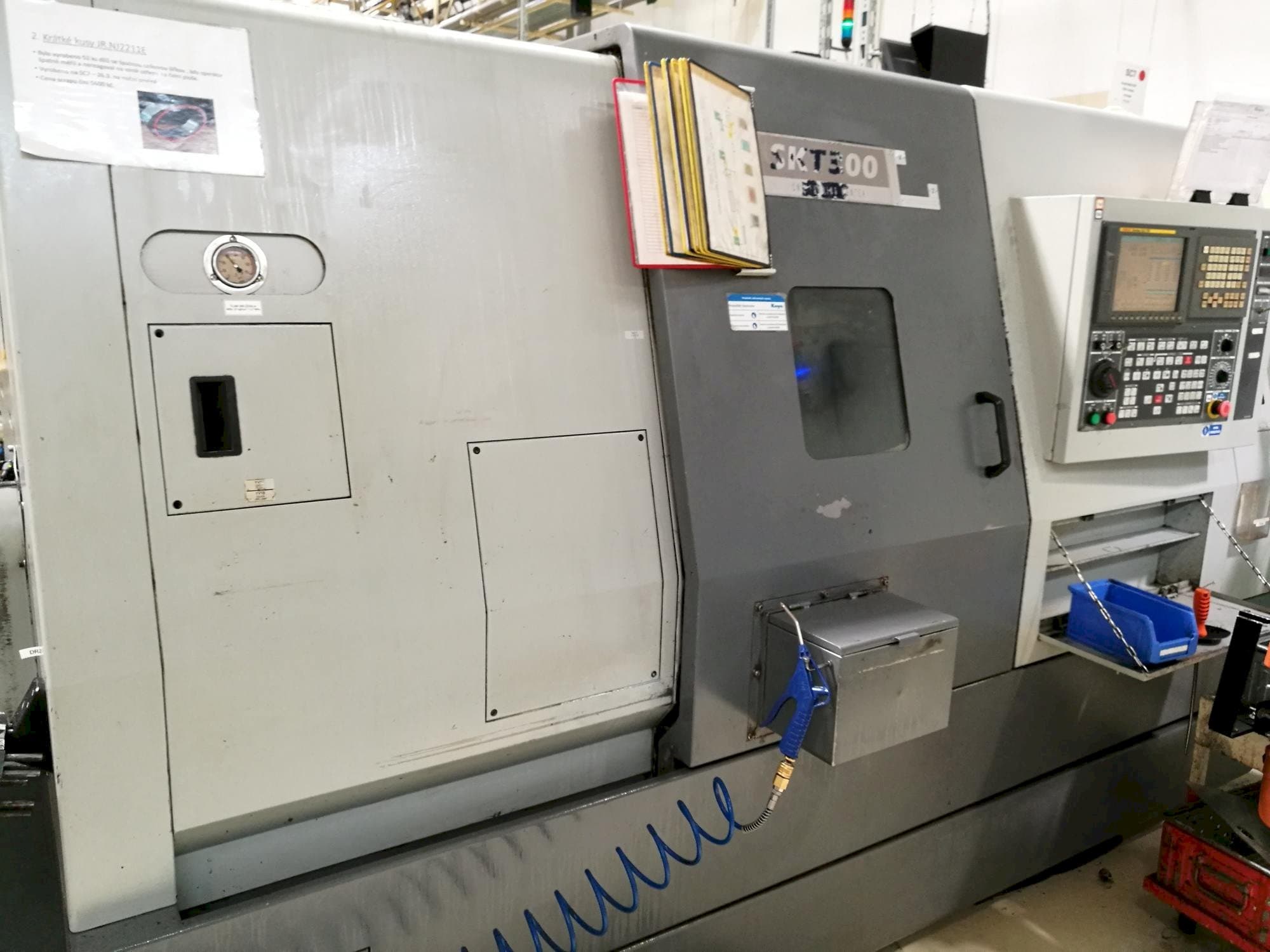 Masina Hyundai Kia SKT 300   eestvaade