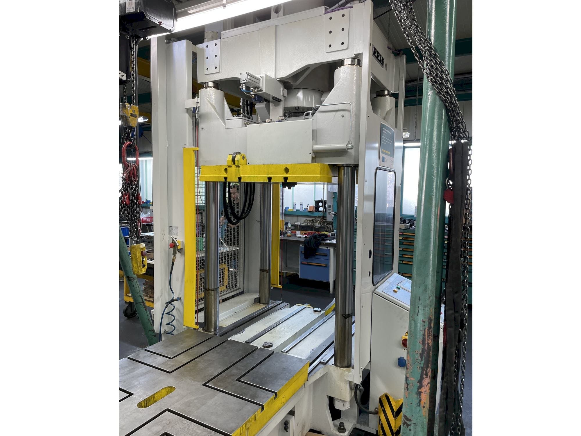 Masina Reis TUS 100   eestvaade