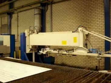 Masina TRUMPF Loadmaster eestvaade