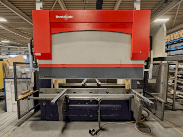 Masina Bystronic PR 100x3100 eestvaade