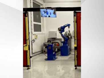 Masina Yaskawa Motoman AR1440   eestvaade