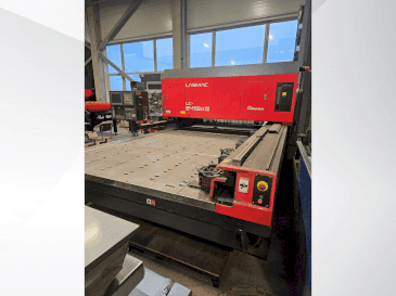 Masina AMADA LC 2415 A3   eestvaade