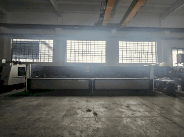 Masina Emmegi COMET X6   eestvaade