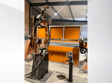 Masina KUKA KR8 R2100-2 arc HW   eestvaade