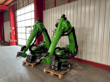 Masina KUKA KR 90 R3700 prime K   eestvaade