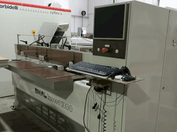 Masina OMAL Insert 1300   eestvaade