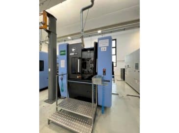 Masina Doosan NHP 5000 eestvaade