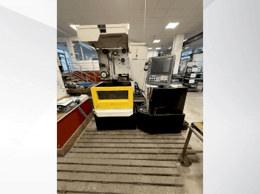 Masina FANUC Robocut alpha-C400iB   eestvaade