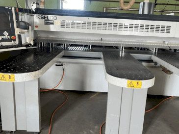 Masina SELCO WN750 eestvaade