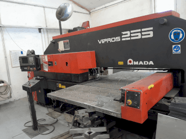 Masina AMADA Vipros 255   eestvaade