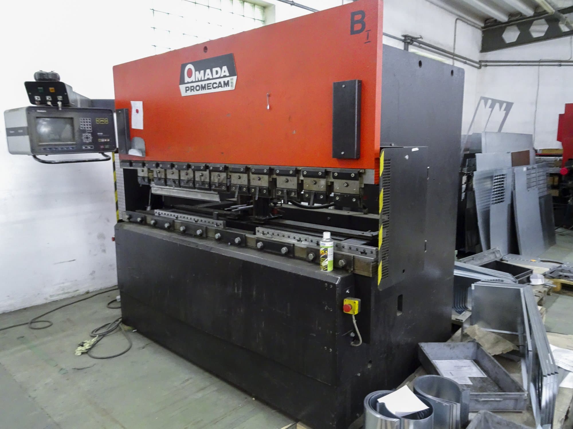 Masinavaade AMADA ITPS 80-25   paremalt