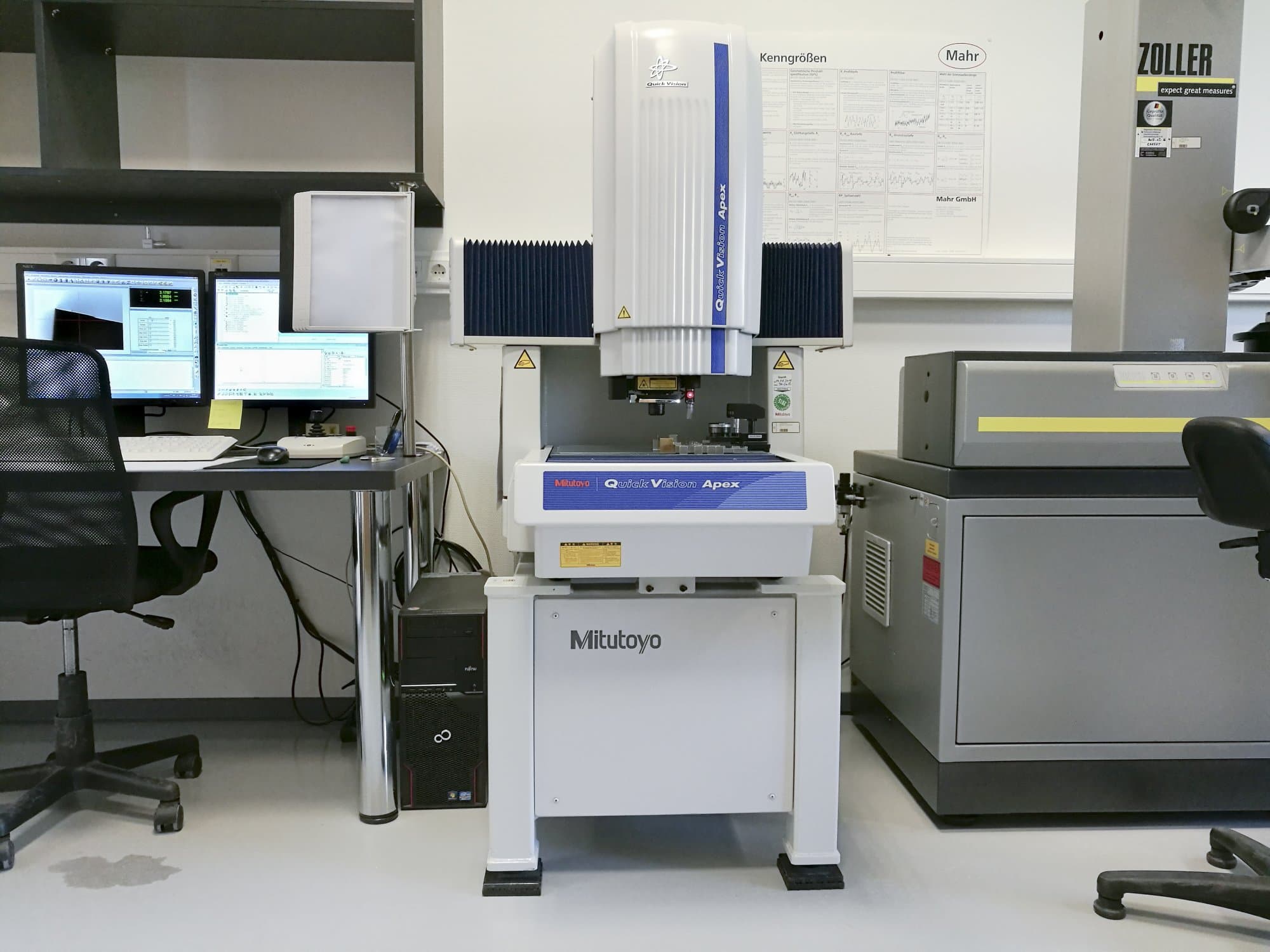 Masina Mitutoyo QVT1-X302PIL-C   eestvaade