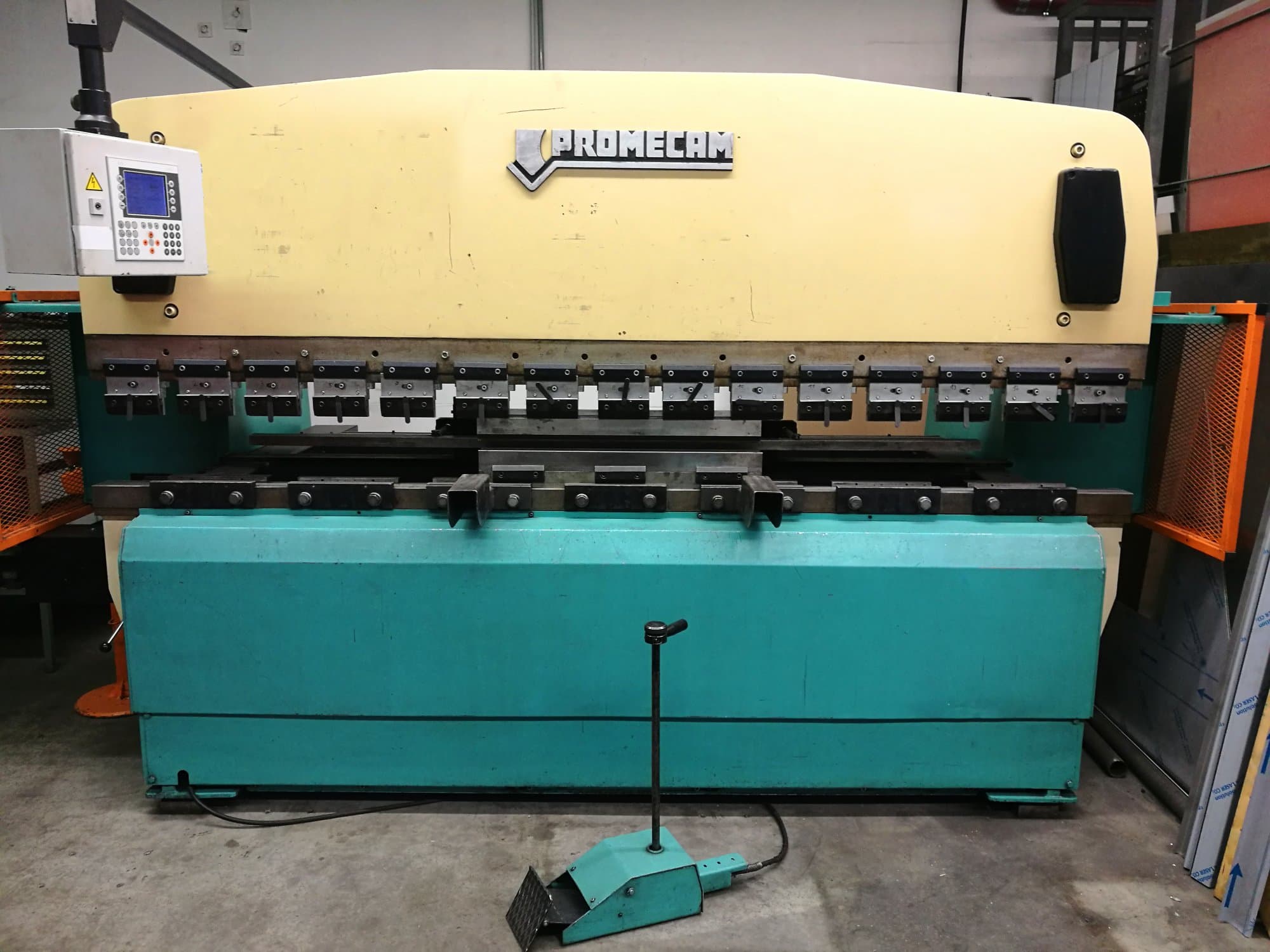 Masina PROMECAM RG-103   eestvaade