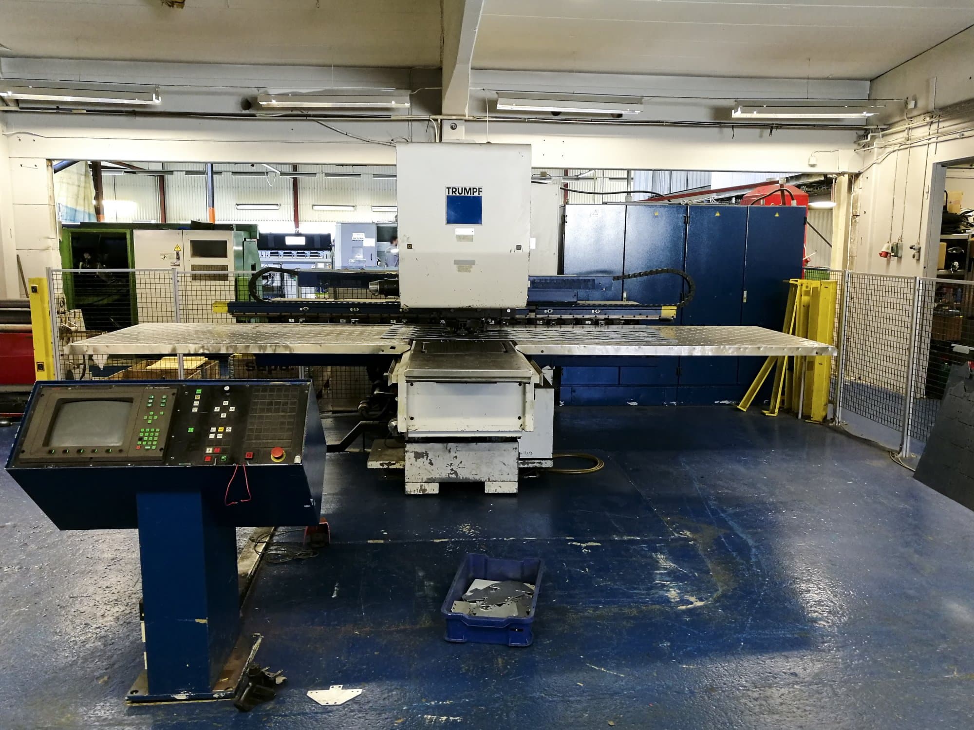 Masinavaade Trumpf Trumatic 260 Rotation   paremalt