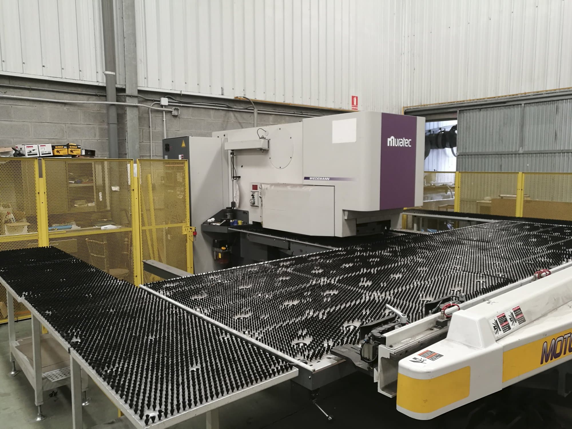 Masinavaade Murata Wiedemann M-2558-T   vasakult