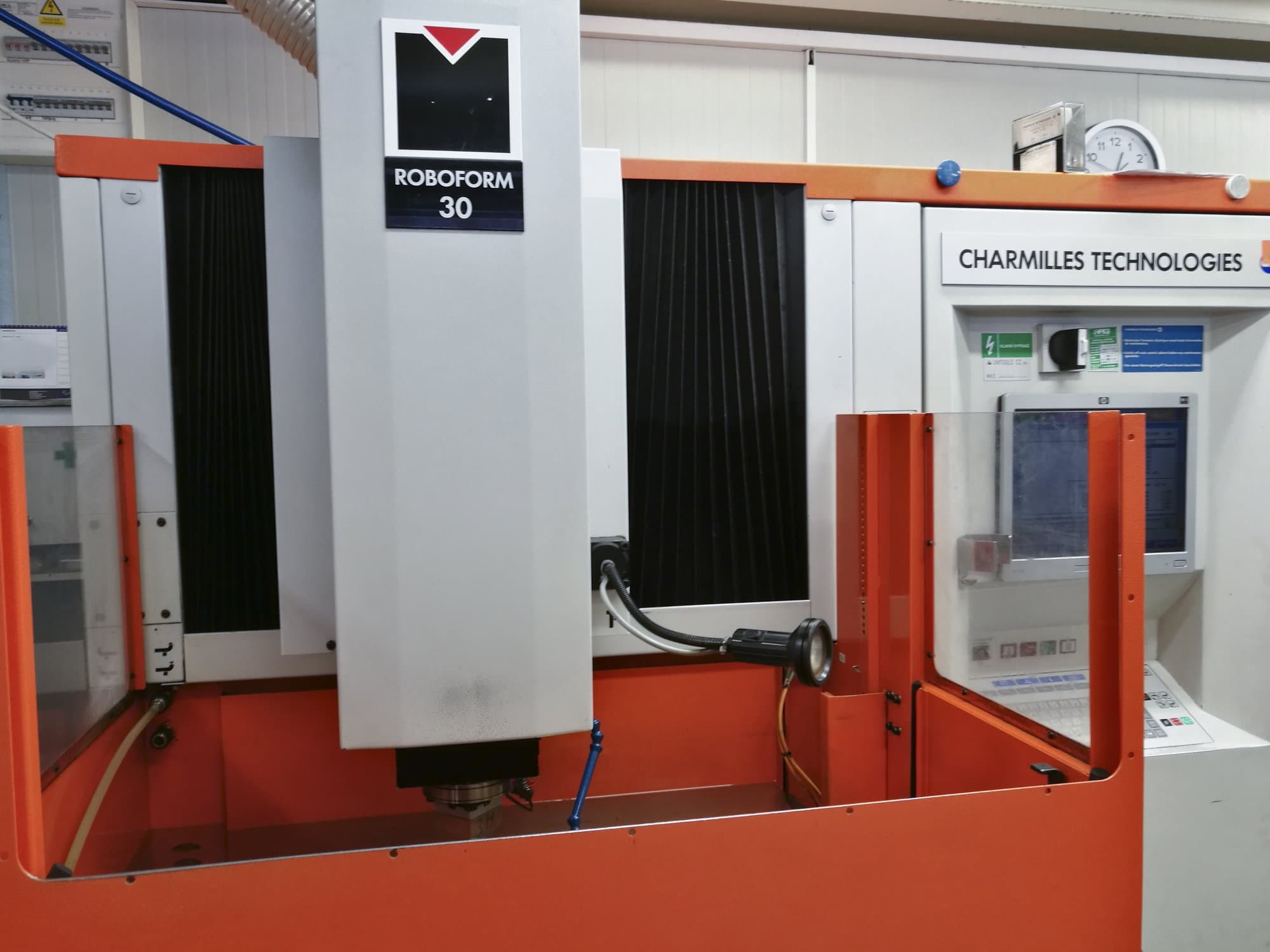 Masina CHARMILLES ROBOFORM 30   eestvaade