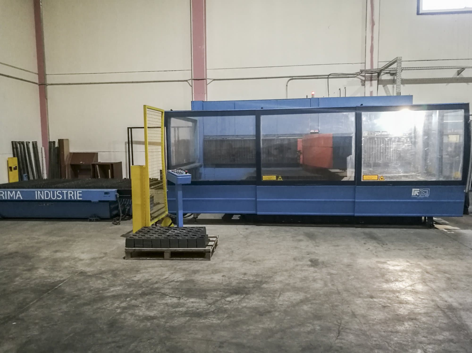 Masina Prima Power Platino 1530   parema külje vaade