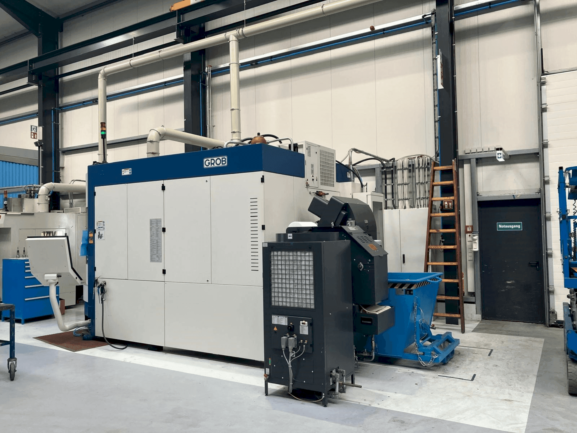 Masina GROB G550a eestvaade