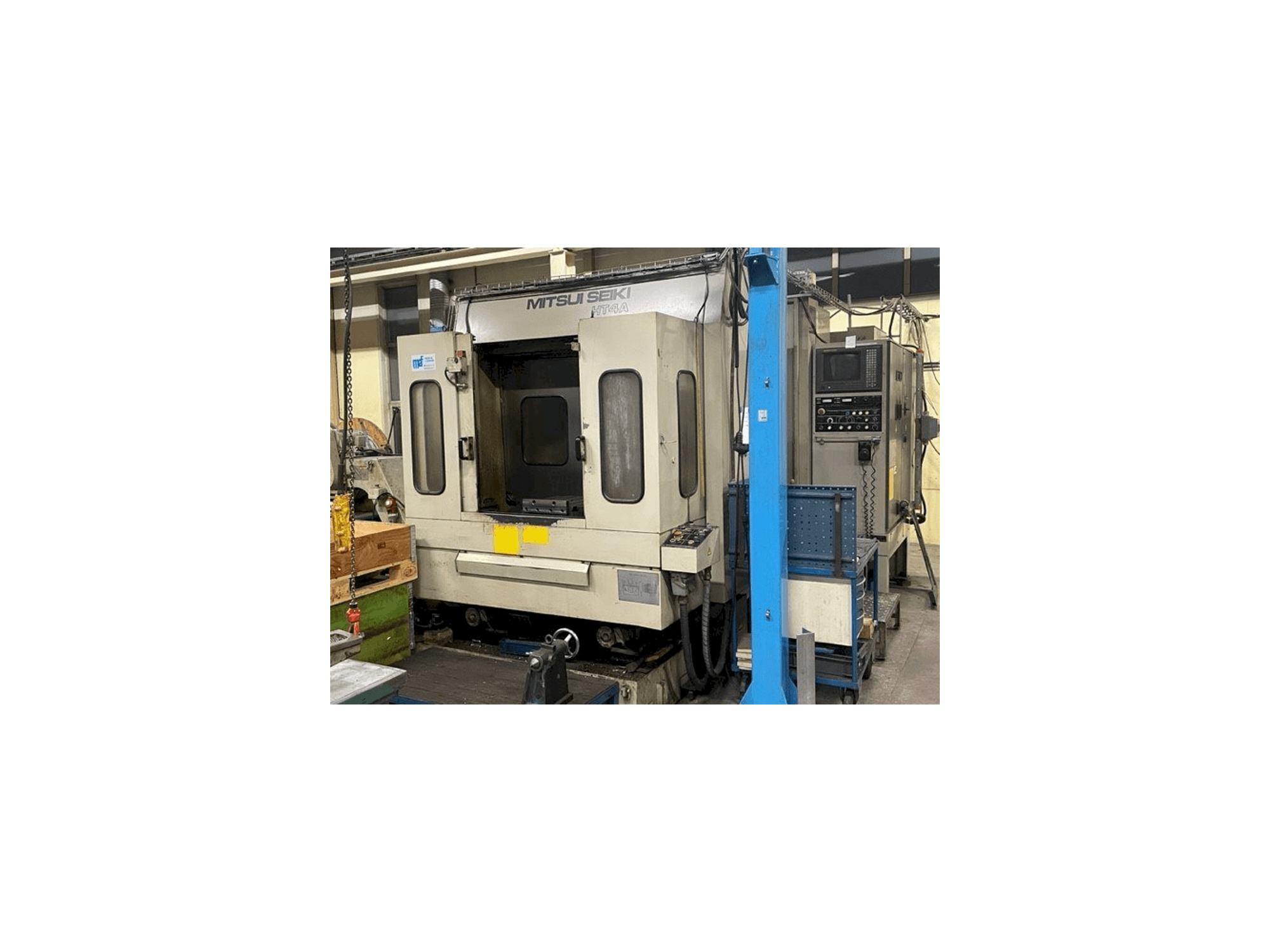 Masina Mitsui Seiki HT4A eestvaade