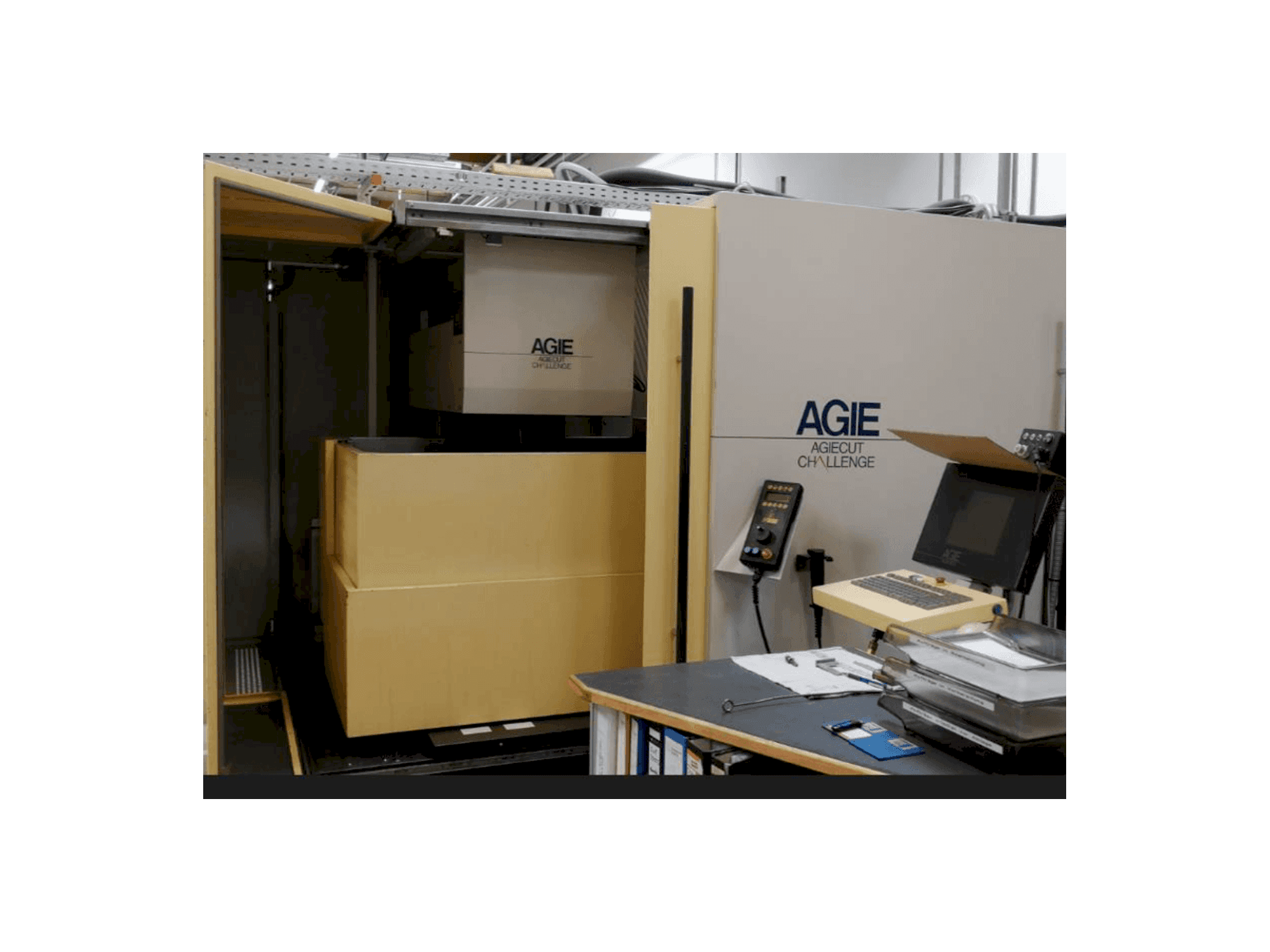 Masina AGIE AGIECUT CHALLENGE 3 eestvaade