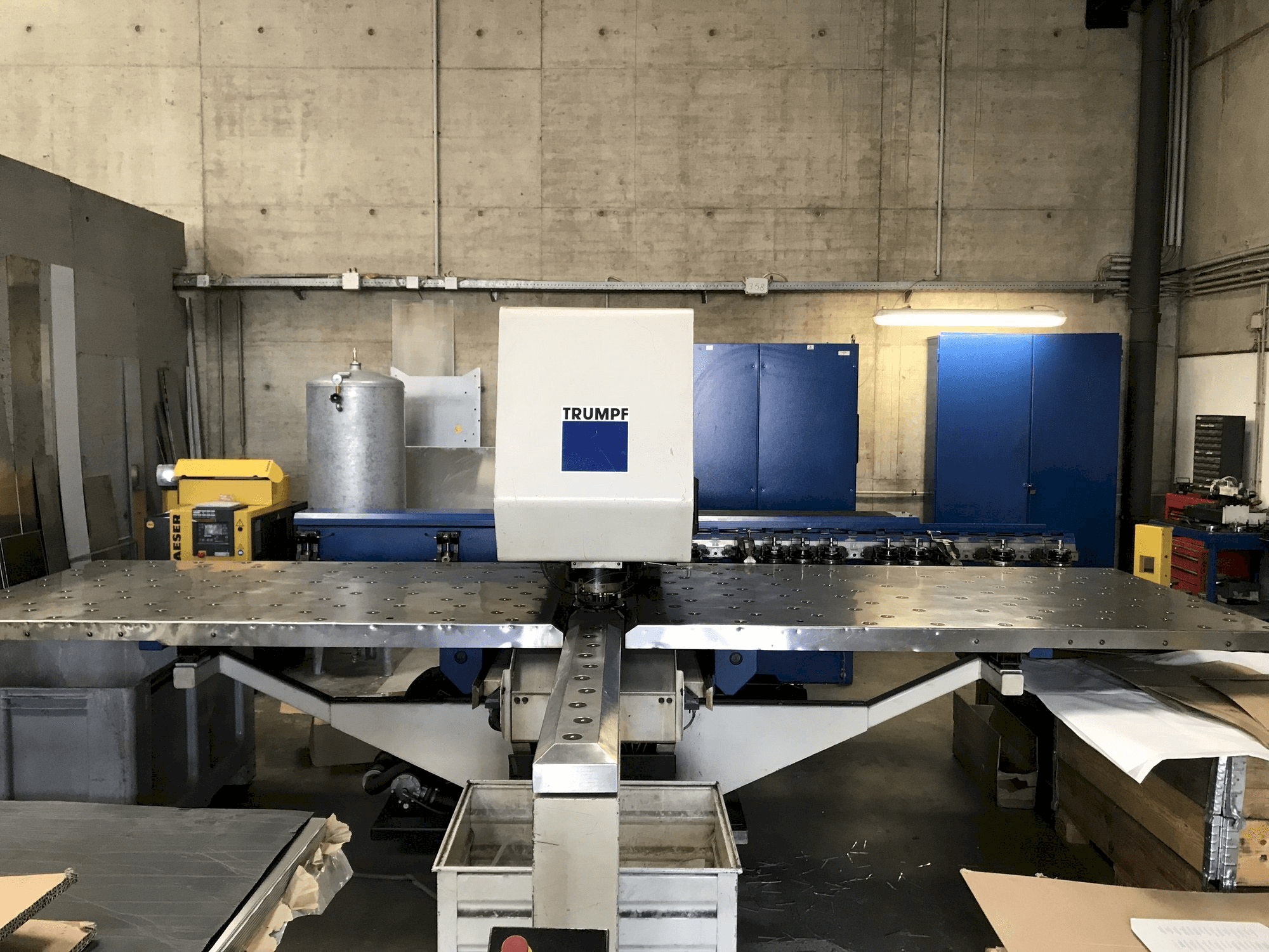 Masina Trumpf Trumatic 200R eestvaade