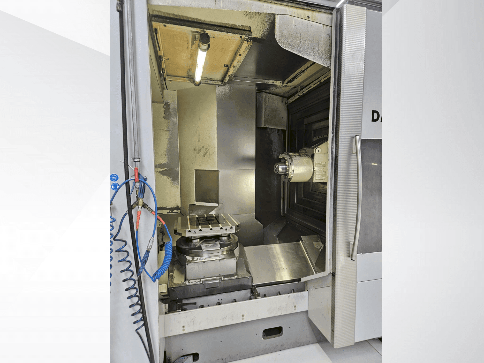 Masina DECKEL MAHO DMC 70H duoBlock eestvaade