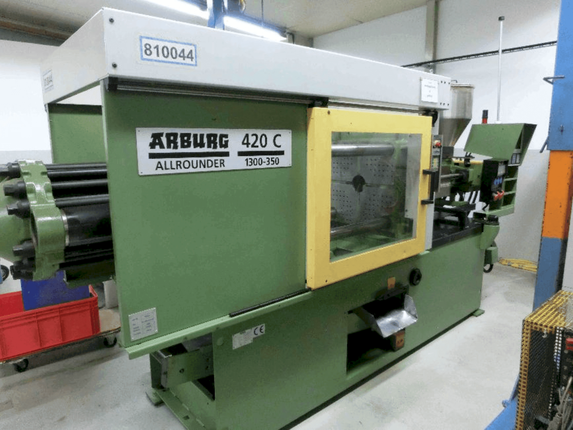 Masina Arburg Allrounder 420C 1300-350 eestvaade