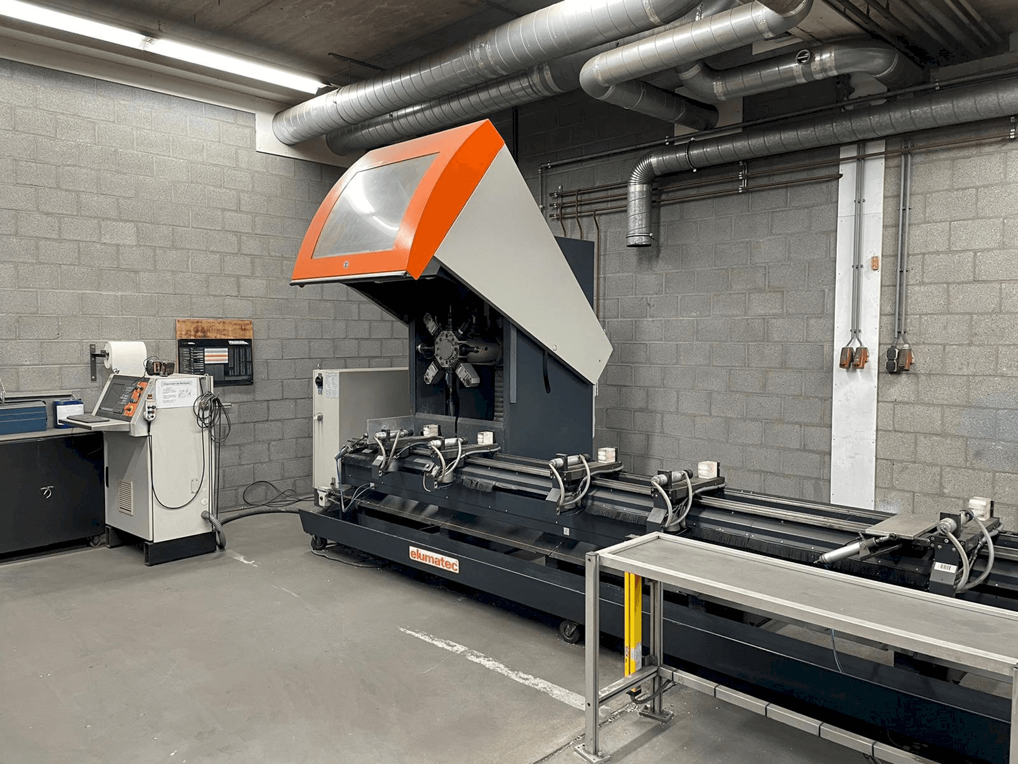 Masina Elumatec RBF 8 eestvaade