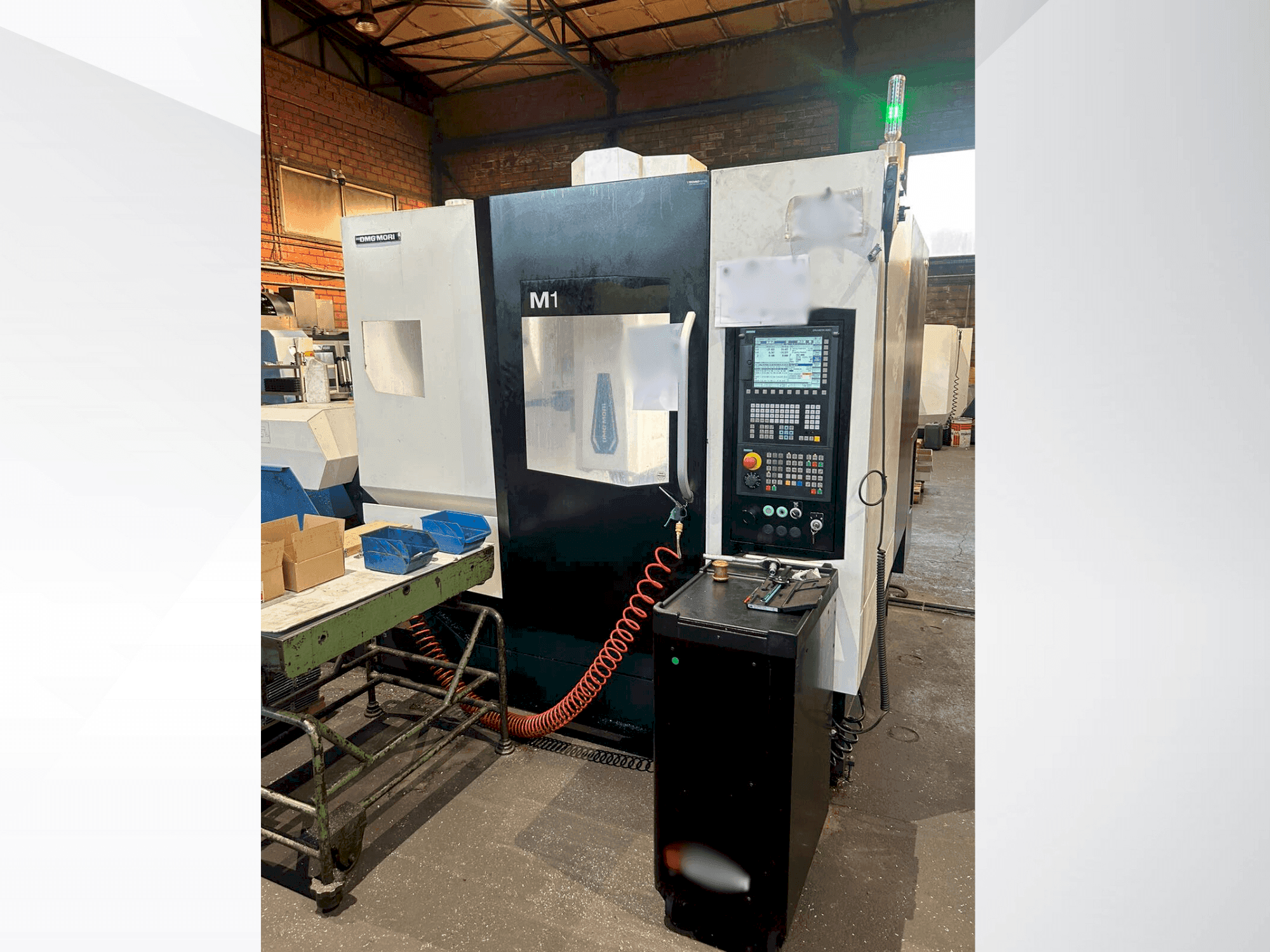 Masina DMG MORI M1 PRO eestvaade