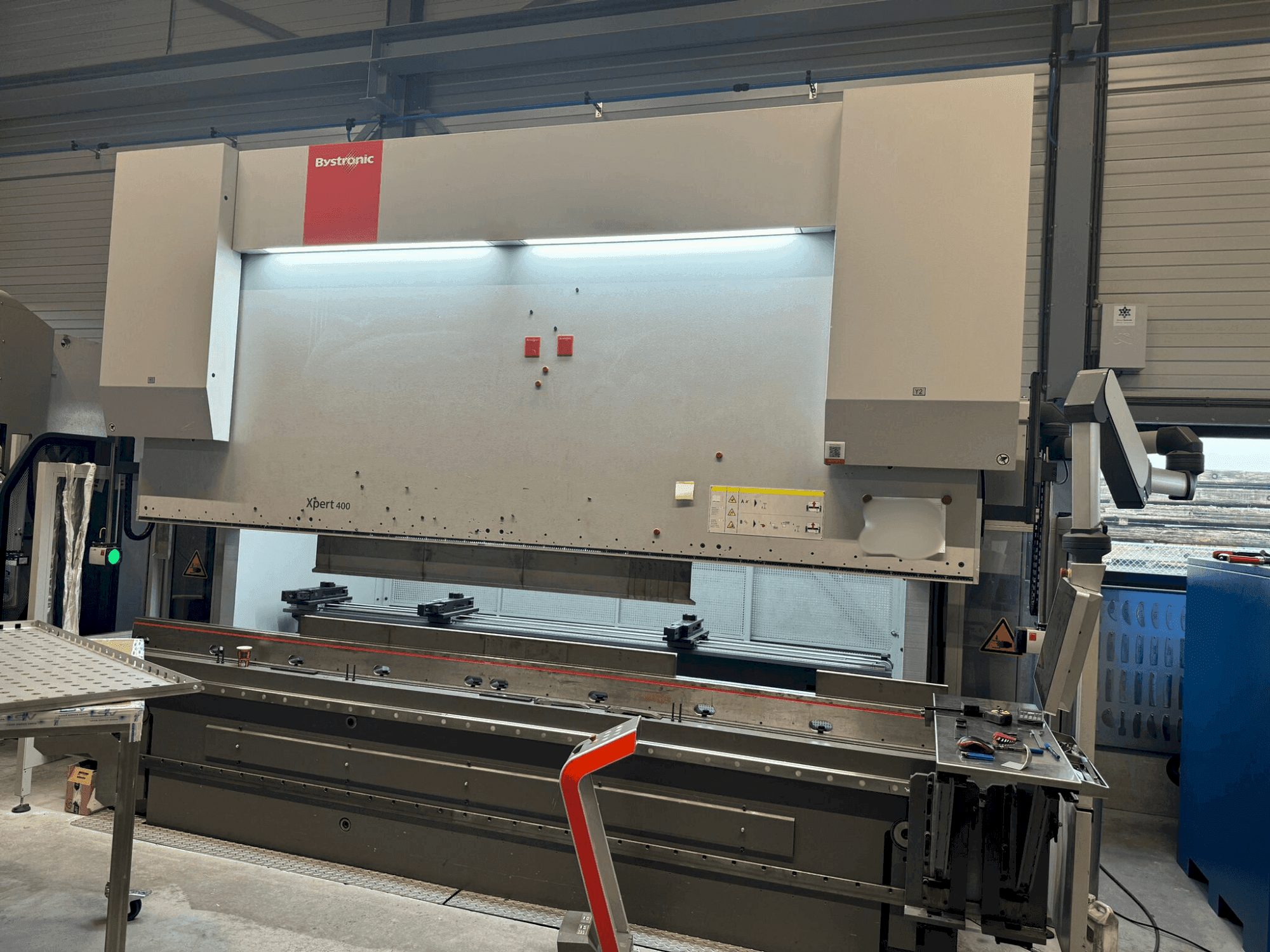 Masina Bystronic Xpert 400/4100 eestvaade