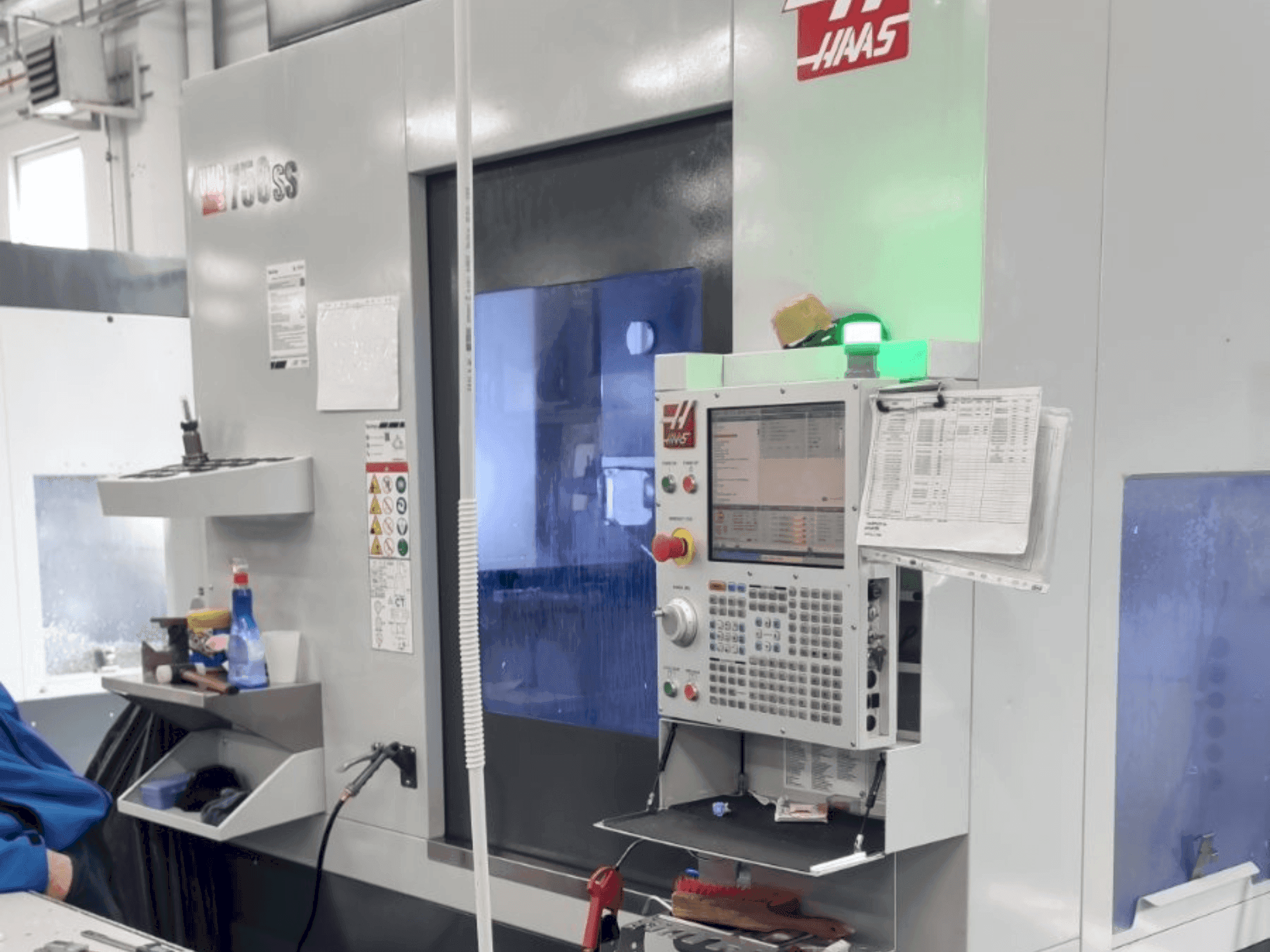 Masina HAAS UMC-750SS eestvaade