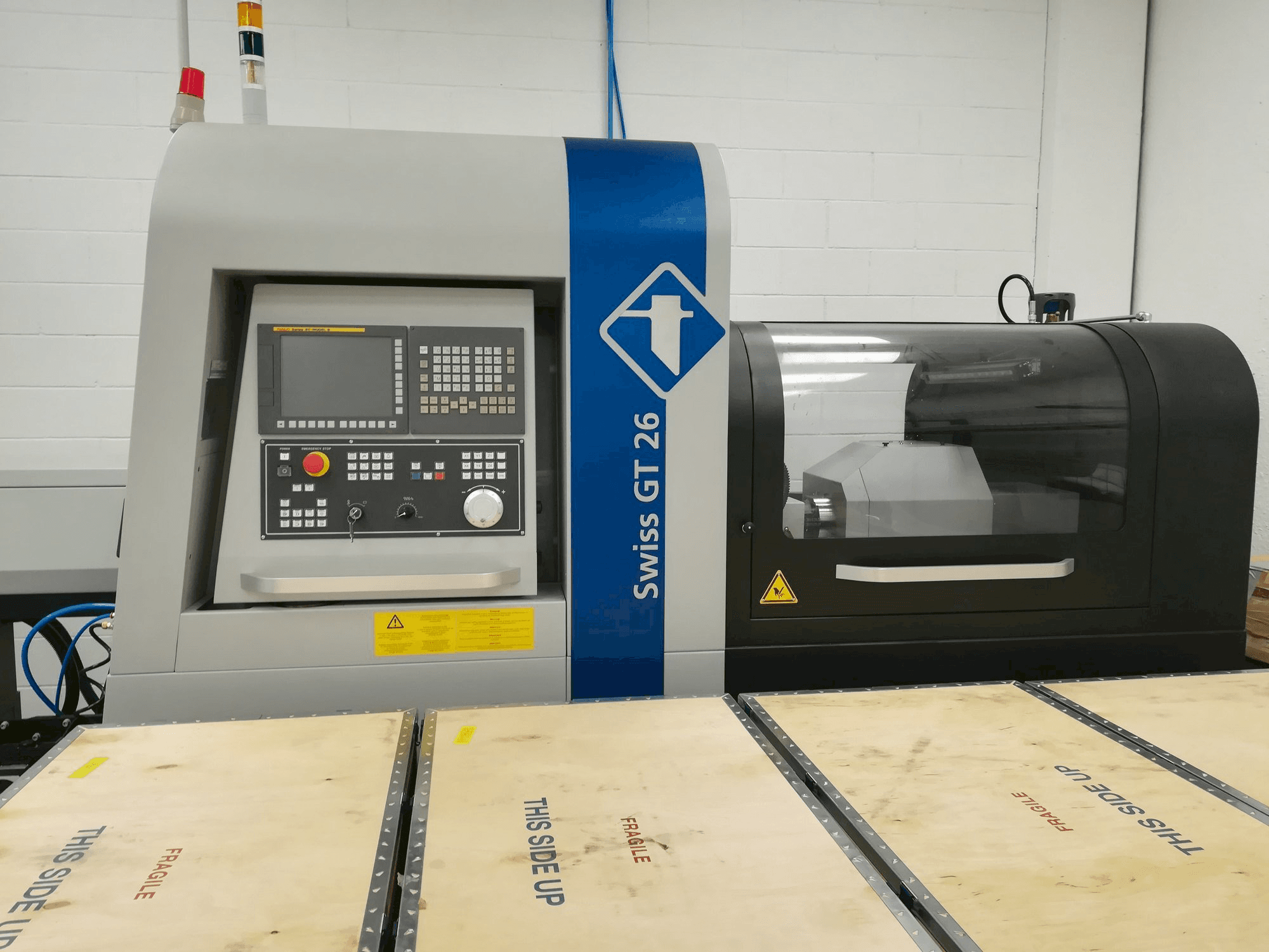 Masina Swiss GT 26 eestvaade