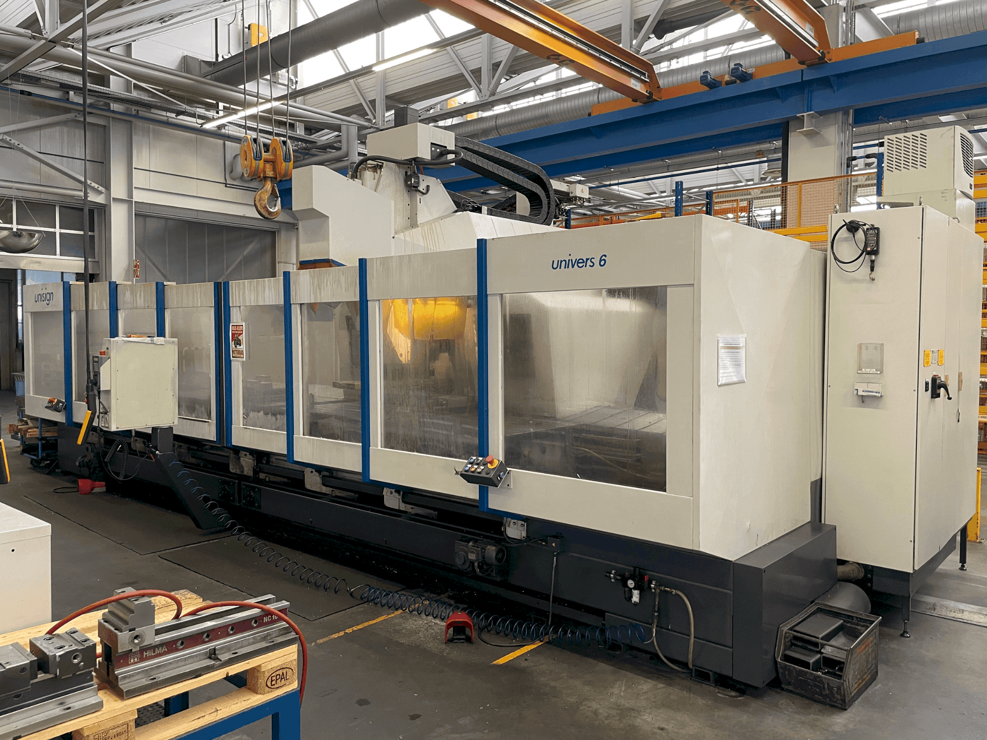 Masina Unisign UNIVERS 6 eestvaade