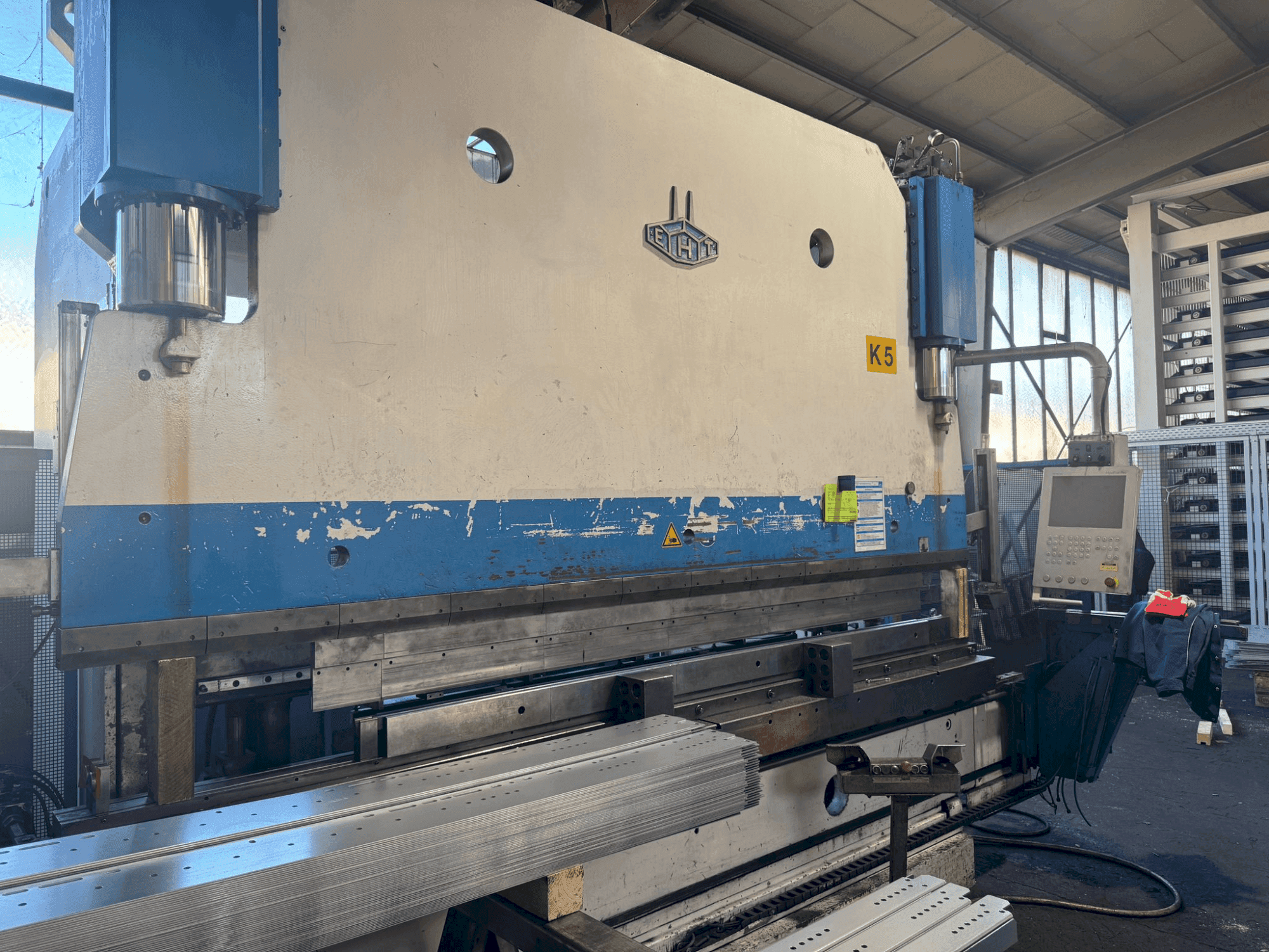 Masina EHT EHPS 20-35 eestvaade