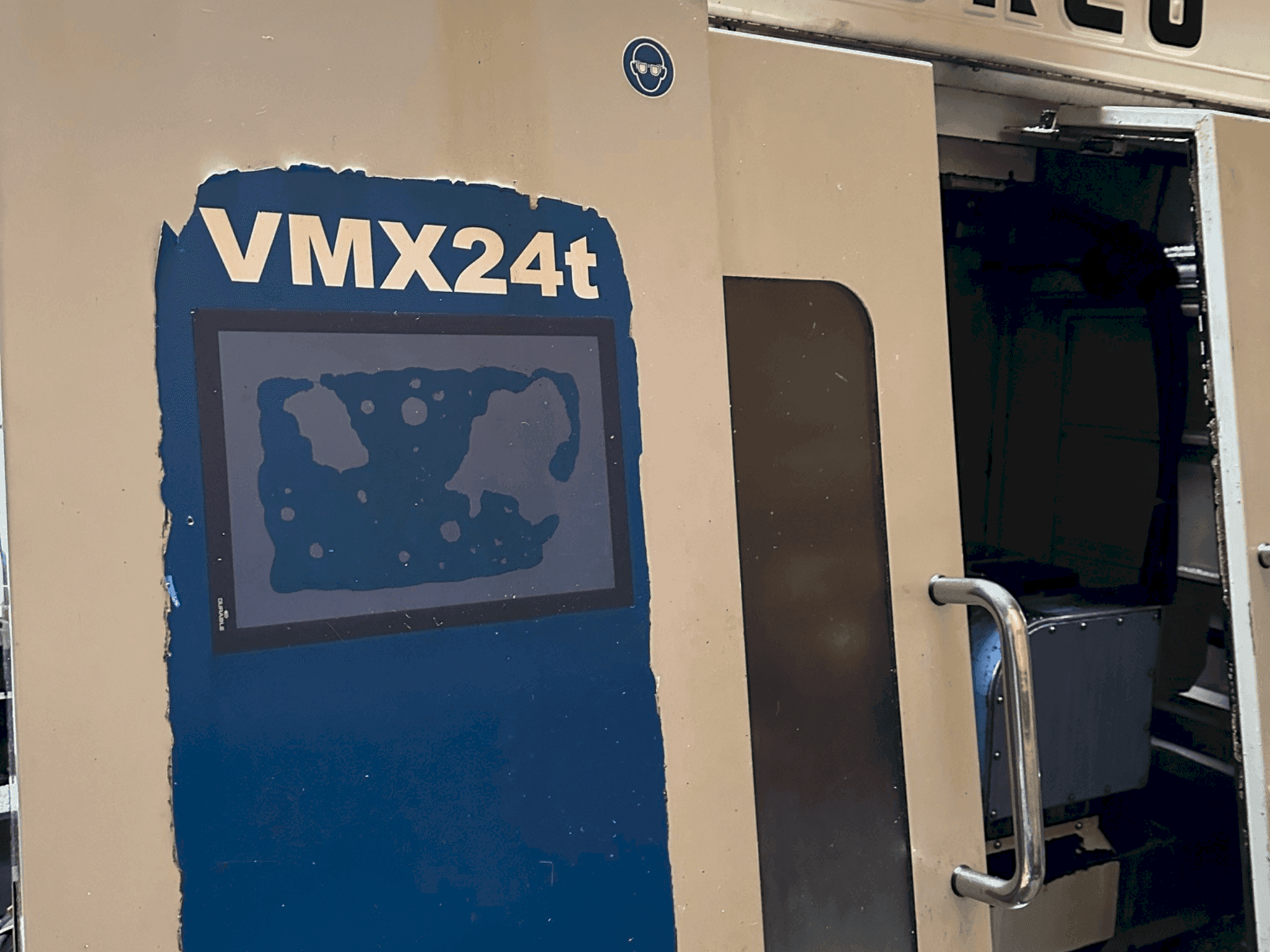 Masina Hurco VMX24t eestvaade