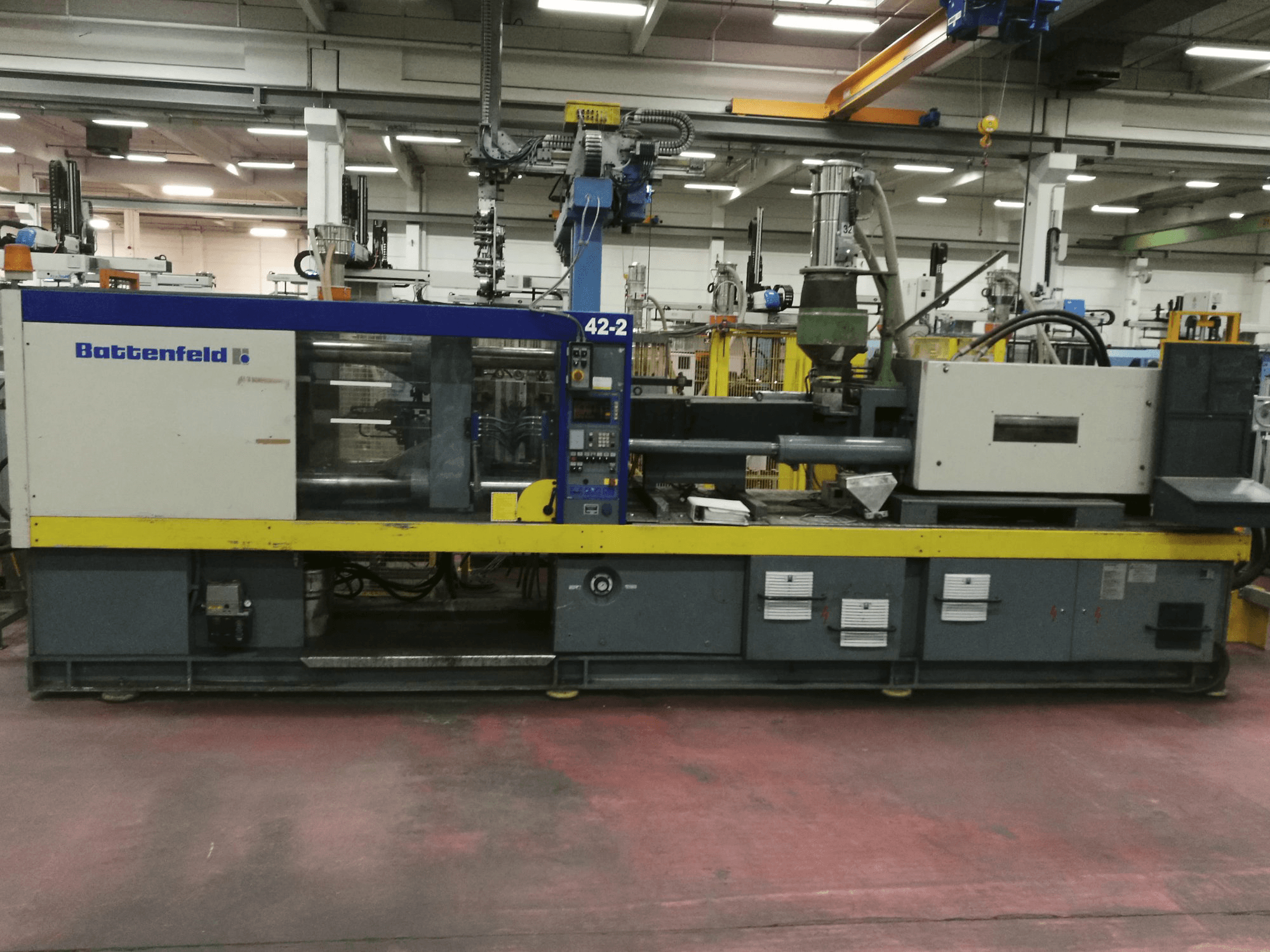 Masina Battenfeld BKT 2500/1400 eestvaade