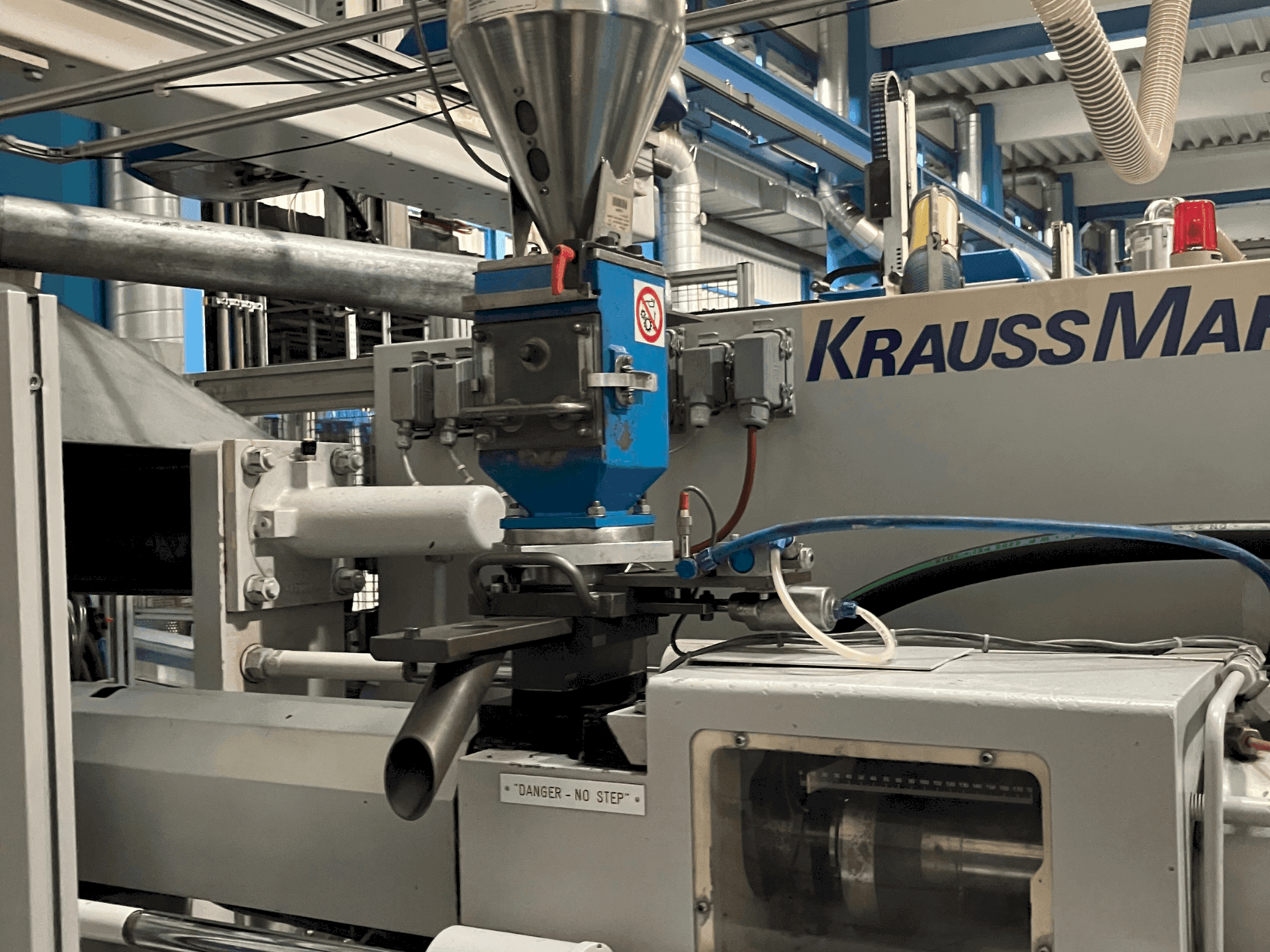 Masina Krauss Maffei 125-520 C1 eestvaade