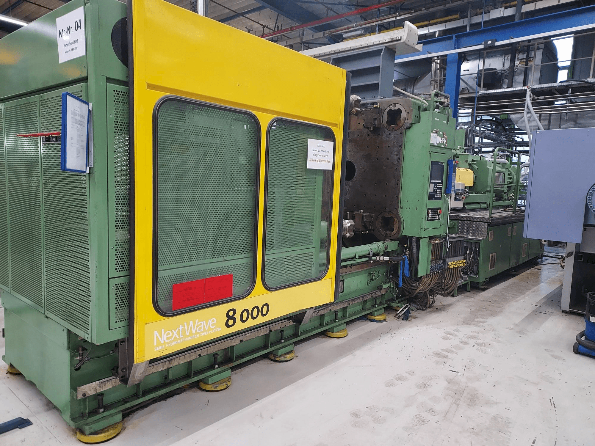 Masina Hemscheidt 800 vasaku külje vaade