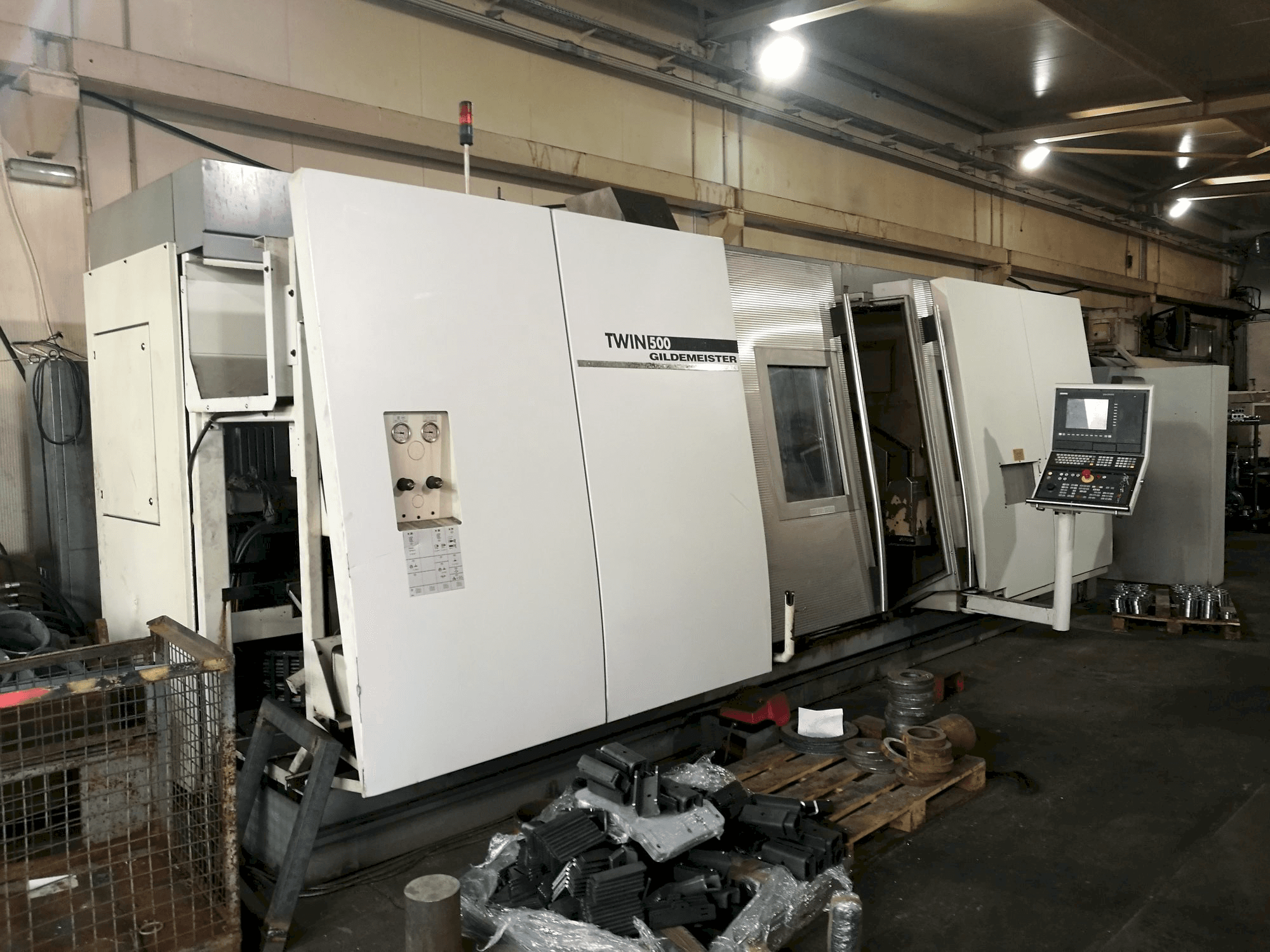 Masina Gildemeister TWIN 500 eestvaade