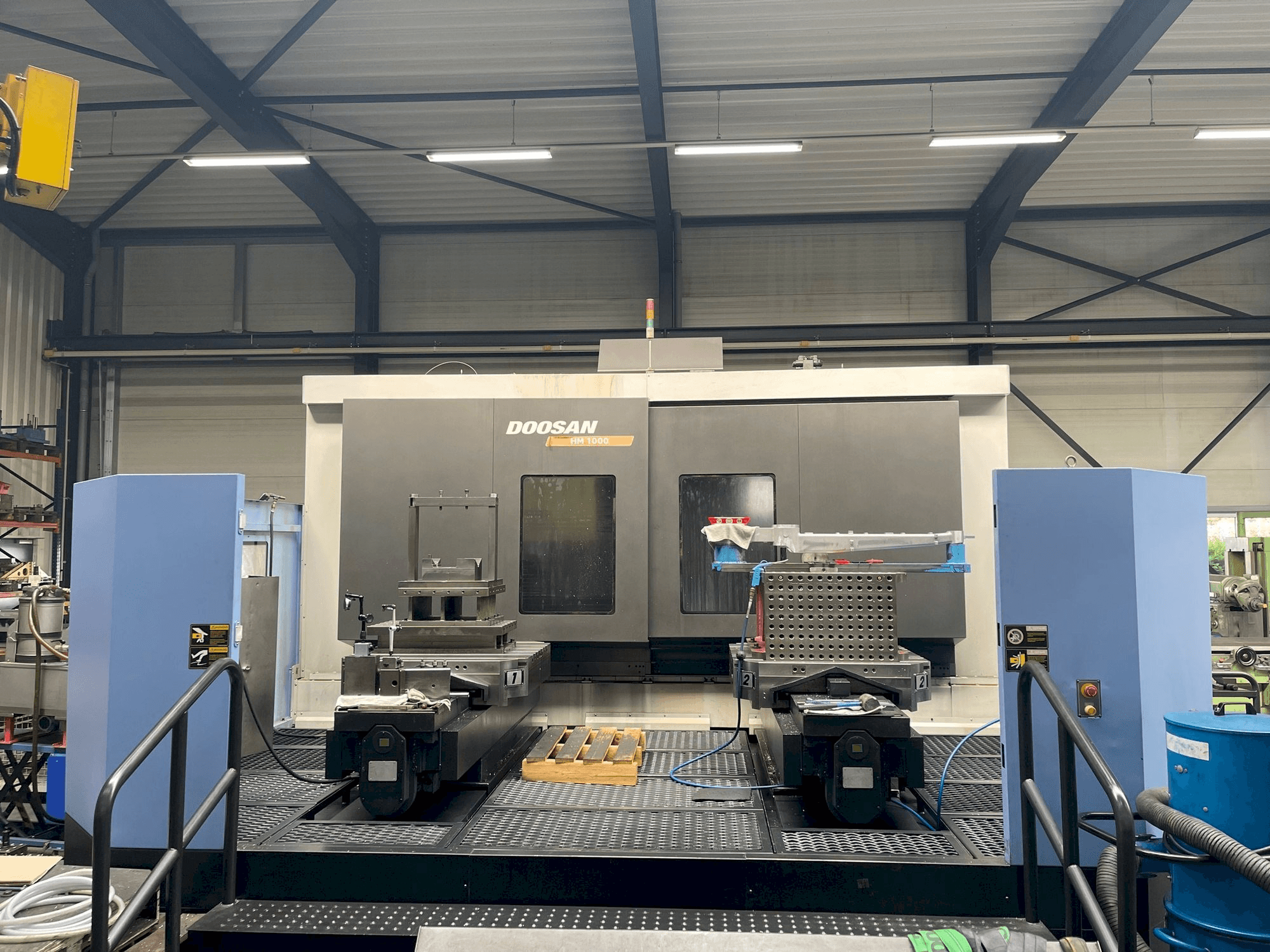 Masina Doosan HM 1000 eestvaade