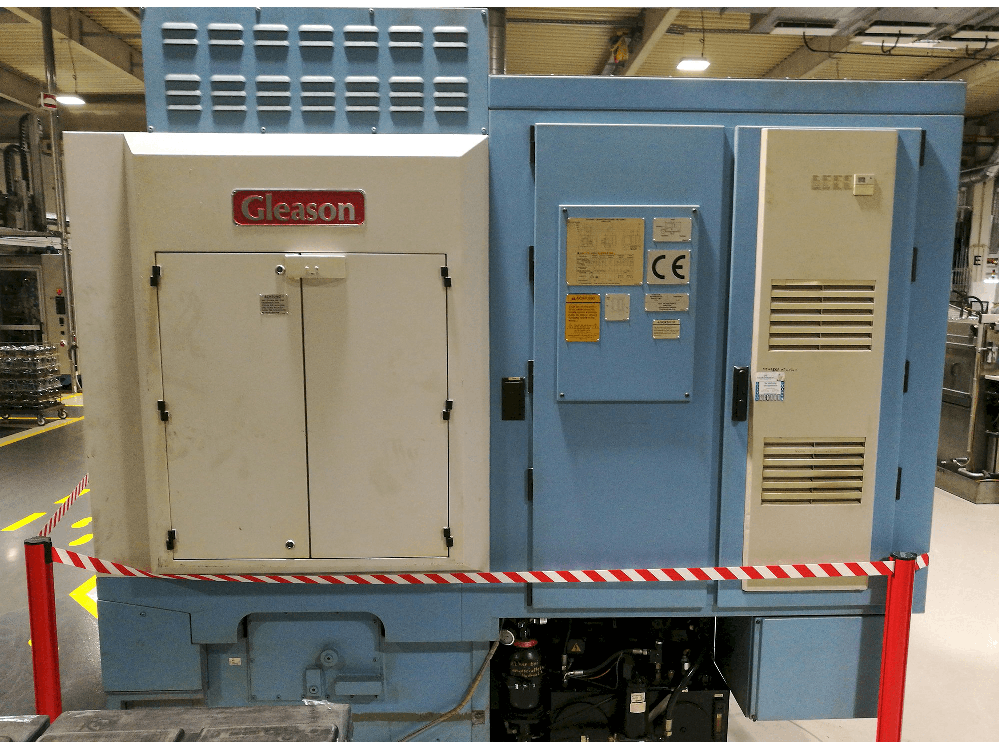 Masina Gleason Phoenix 500 HCT tagantvaade