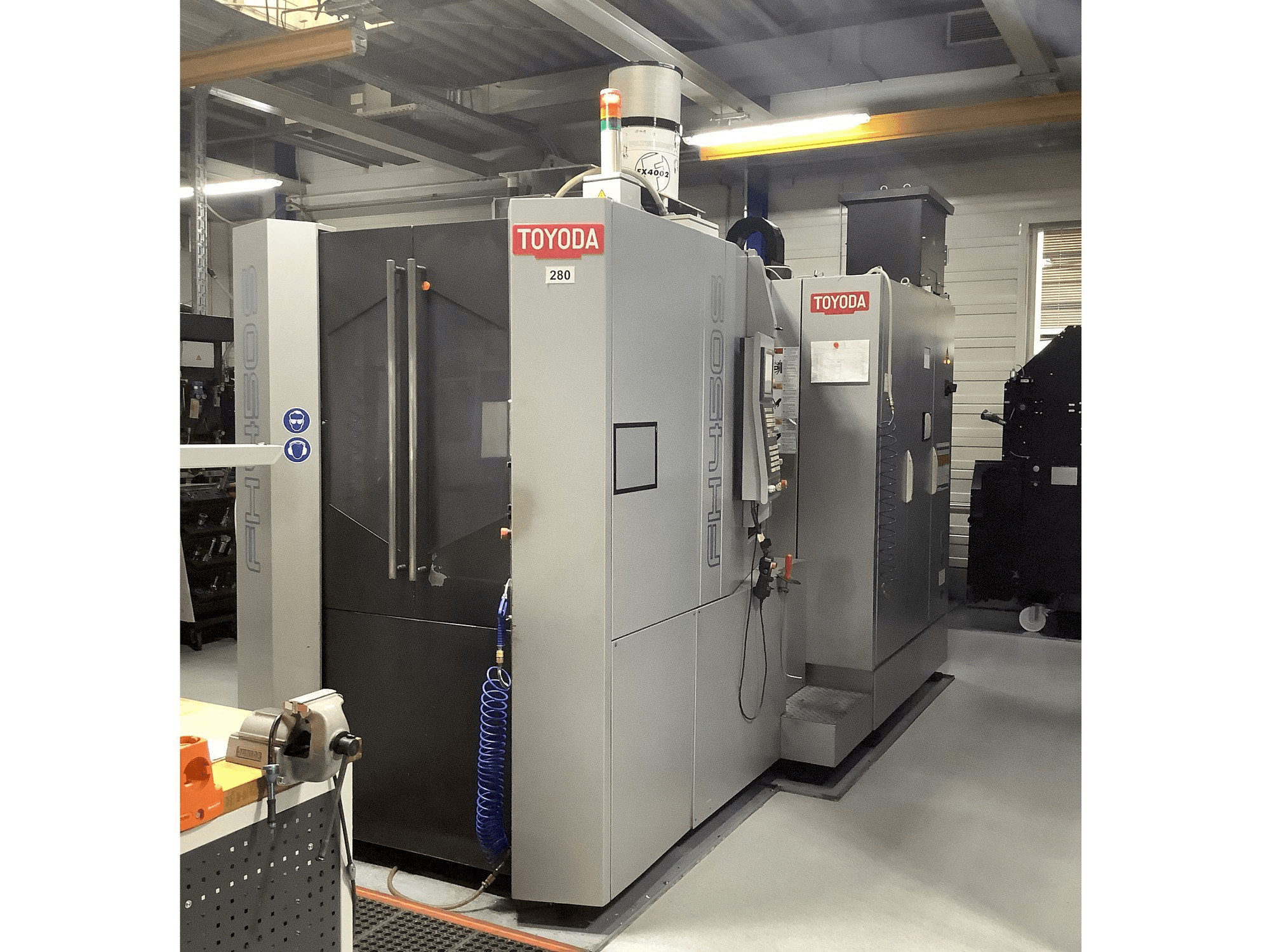 Masina TOYODA FH 450S eestvaade