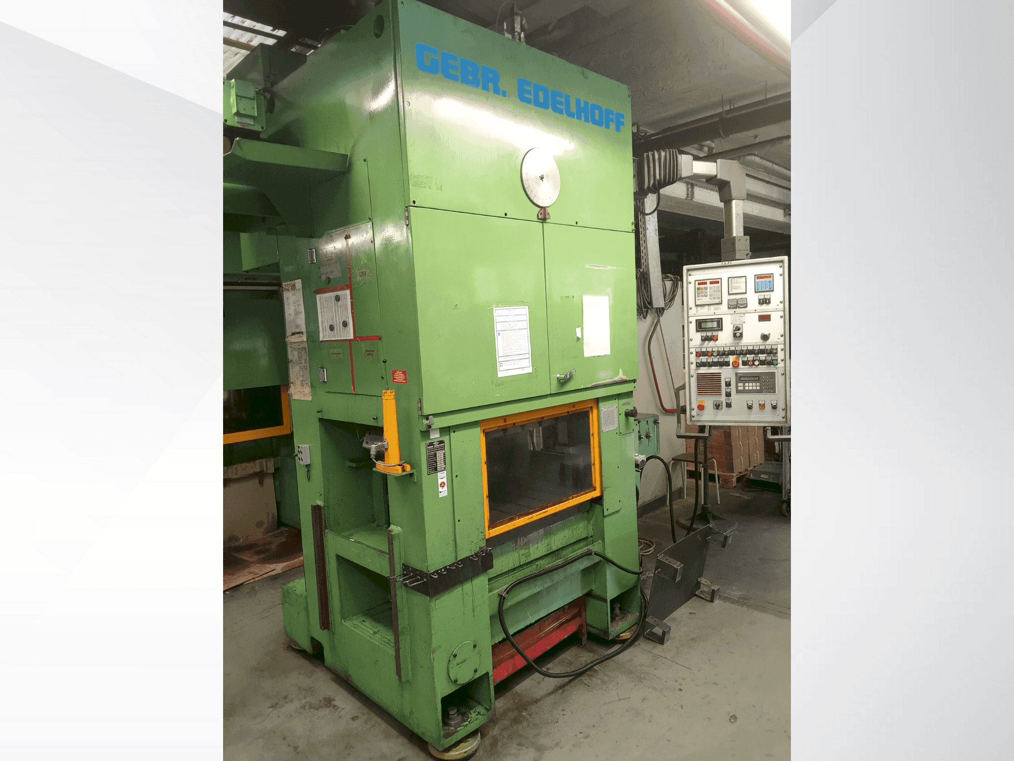 Masina EDELHOFF DARR 1/80 eestvaade