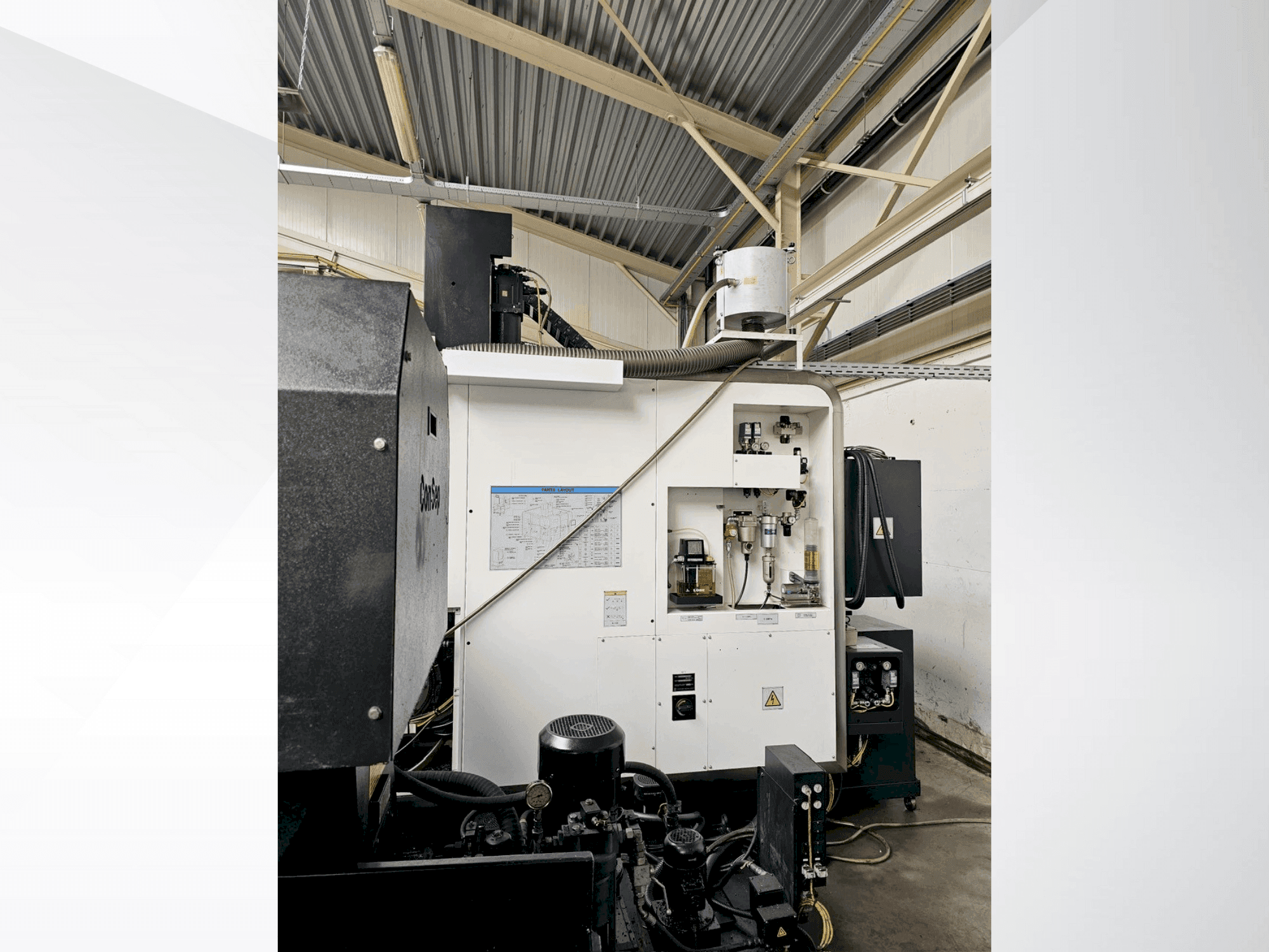 Masina Mazak Variaxis i-500 eestvaade