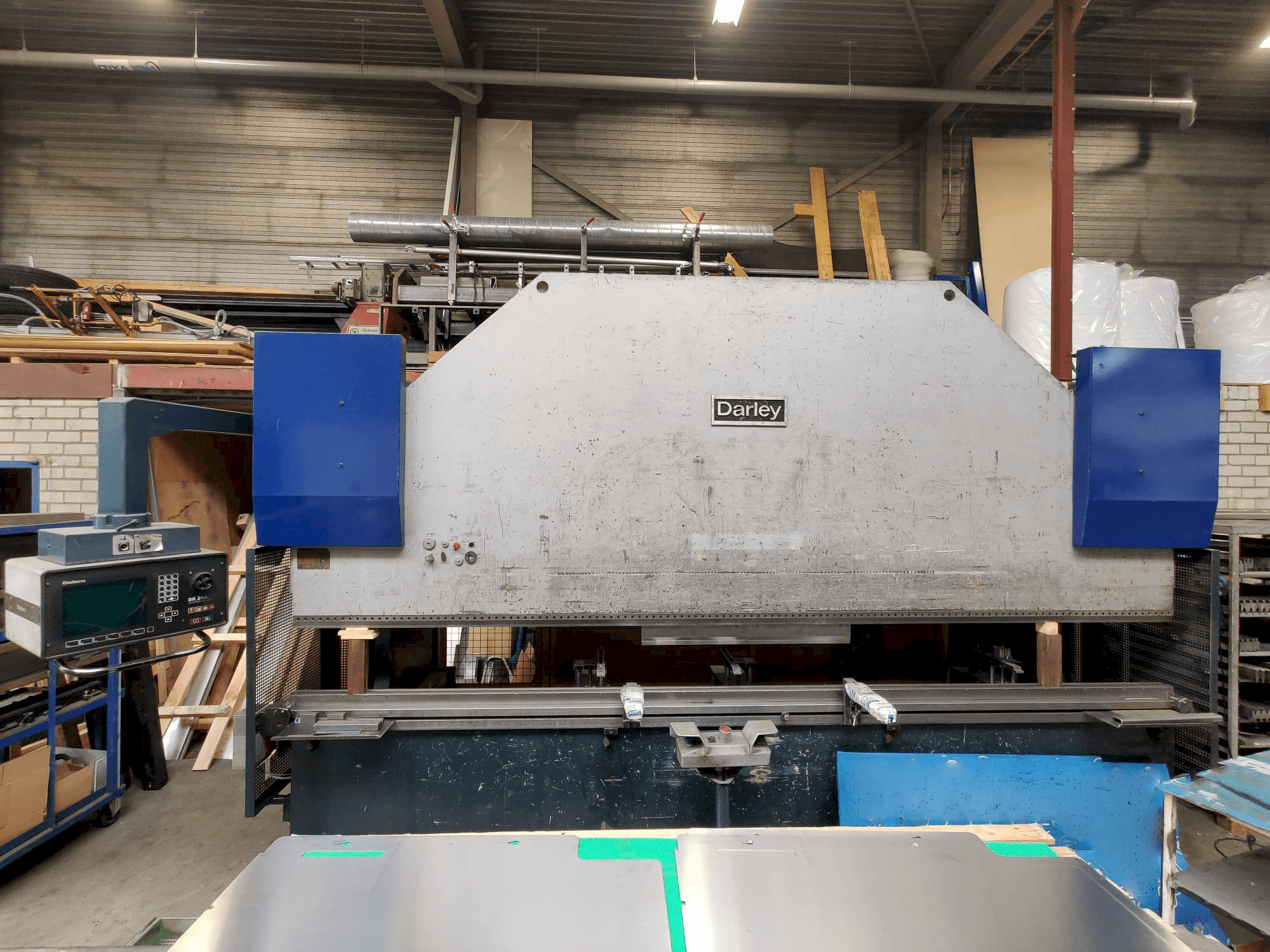 Masina Darley EHP150 43/37 eestvaade