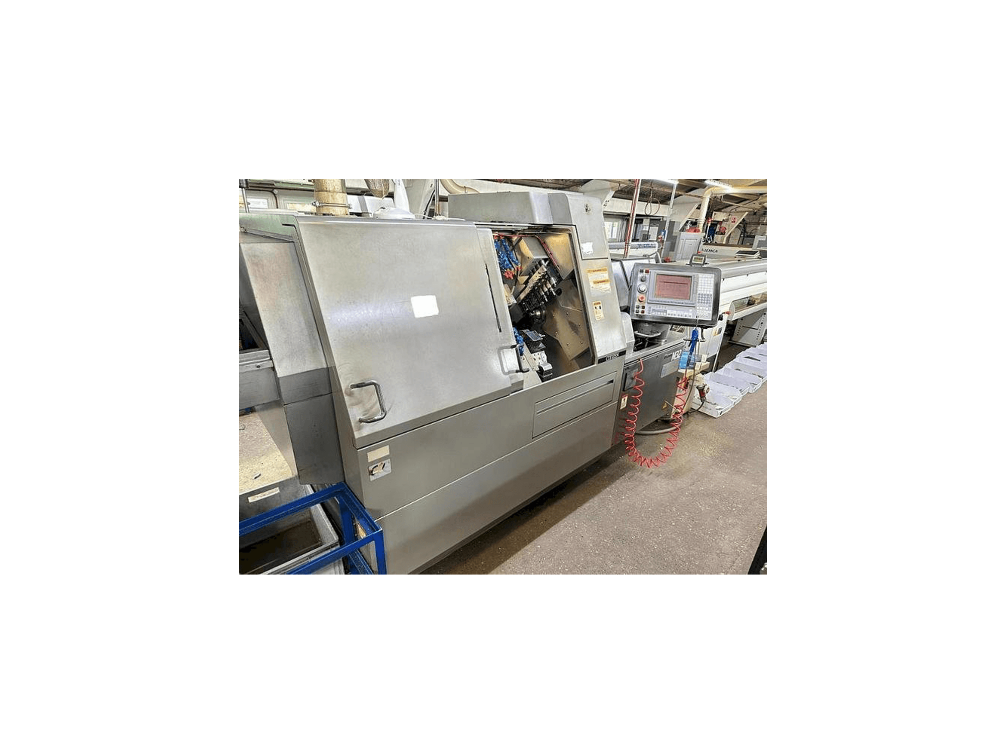 Masina Citizen M32 III eestvaade