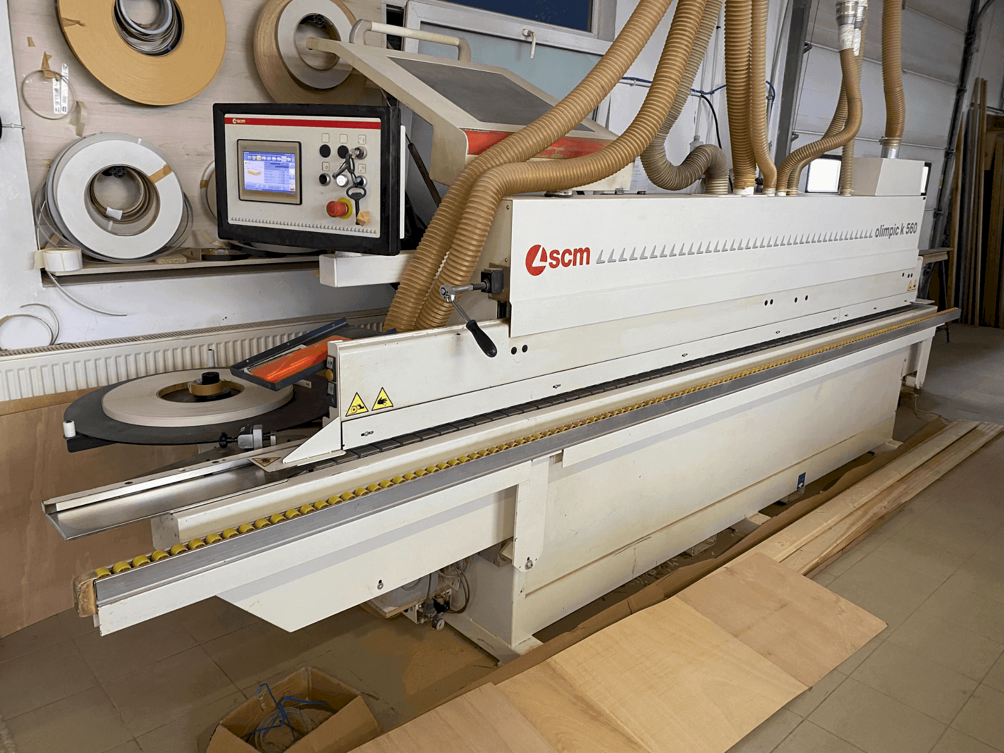 Masina SCM OLIMPIC K 560 eestvaade